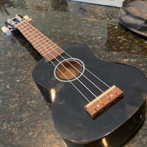NIB Hilo Wooden Black Ukulele